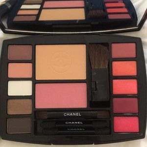 Chanel makeup palette